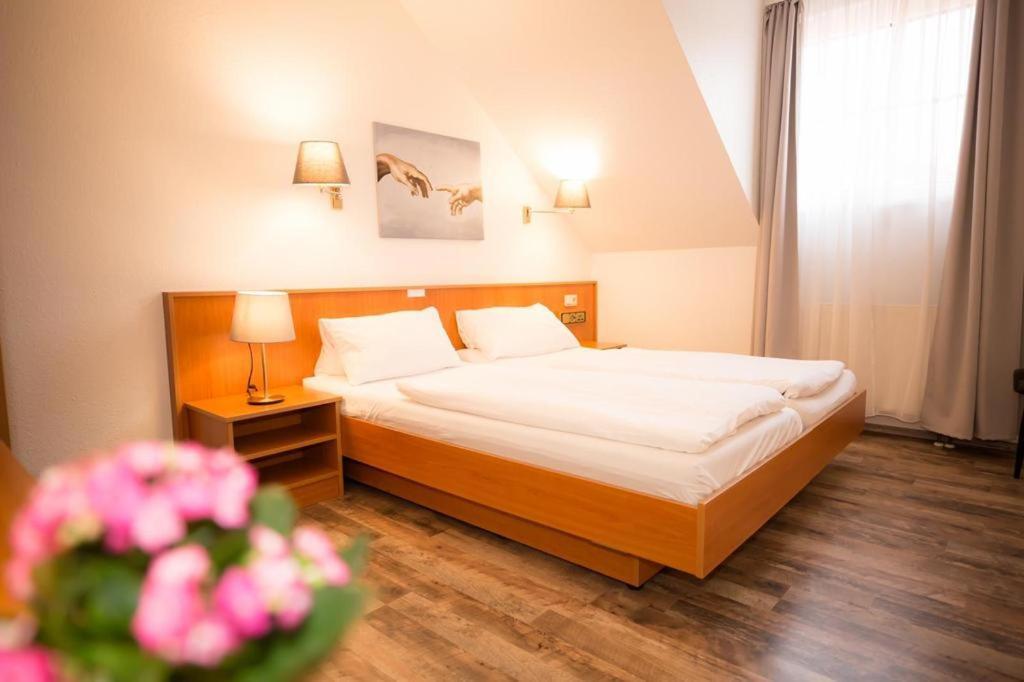 Hotel Weisse Muehle Breitenworbis Екстер'єр фото